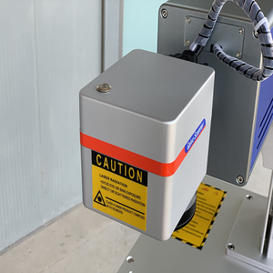 Stampante per data di scadenza Laser a fibra volante bottiglie di cartone codifica Batch di metalli Online macchina per marcatura Laser Raycus - Product Image 4