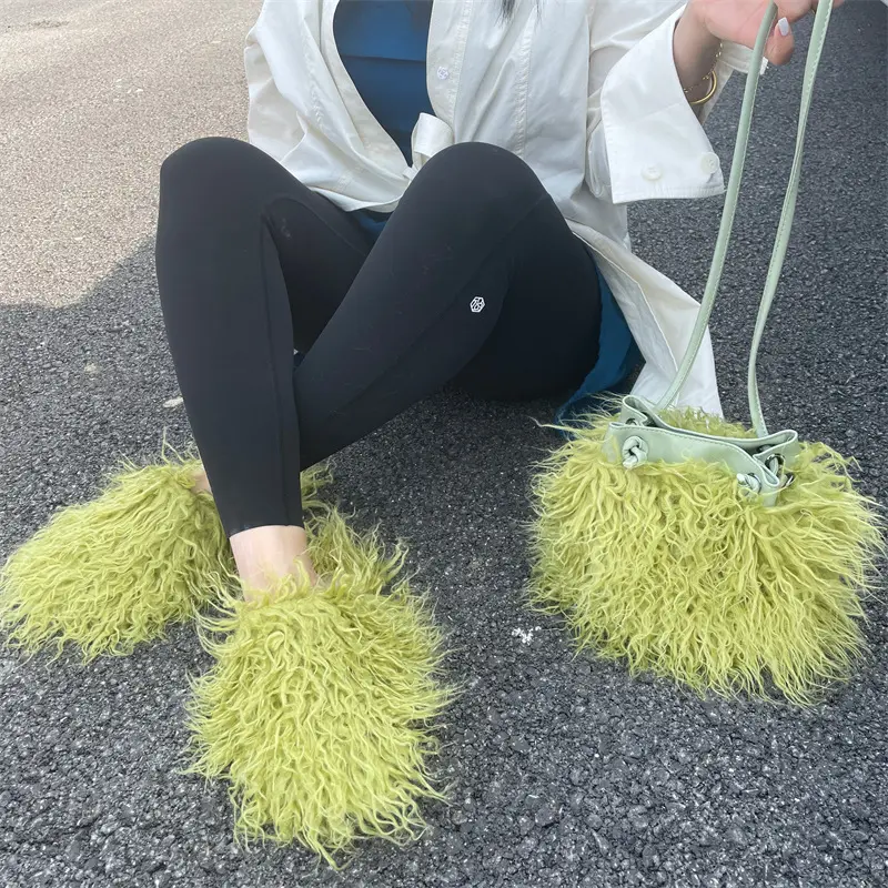 2023 Tendência Da Moda Inverno Mulheres Faux Fur Bag com sapatos De Pele conjunto Bonito Sacos De Pelúcia Quentes Mulheres Bolsas Senhoras