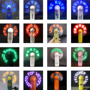 Promoción Texto programable Pantalla Led Ventilador de mano Mini intermitente OEM LED Palabra Ventilador Concierto Regalo Mensaje Ventilador