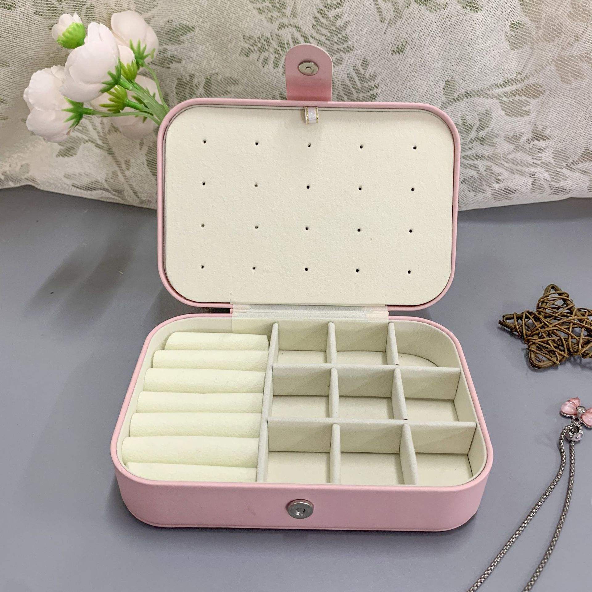 Spring powder; 16 * 11 * 5cm