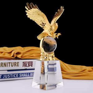 Wholesale Gold Metal Eagle Hawk Trophy Customized Logo Blank Crystal <strong>Award</strong> Eagle Trophies - Product Image 4