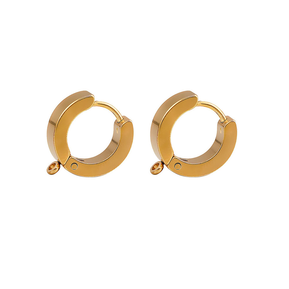 Oreilles percées en or