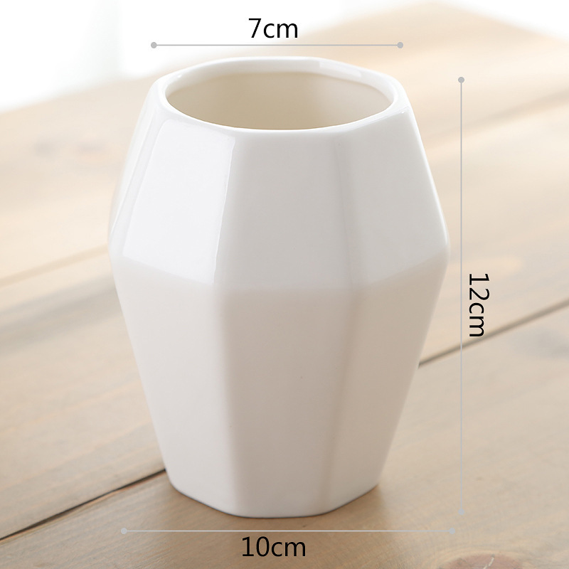 Bianco: vaso da fiori ottagonale alto
