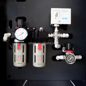 Alta Precisão 3/4/<span class=keywords><strong>5</strong></span> Eixo <span class=keywords><strong>CNC</strong></span> Fresadora Fabricante Vmc1270/Vmc1370 Barato Vertical Centro de Usinagem para Venda