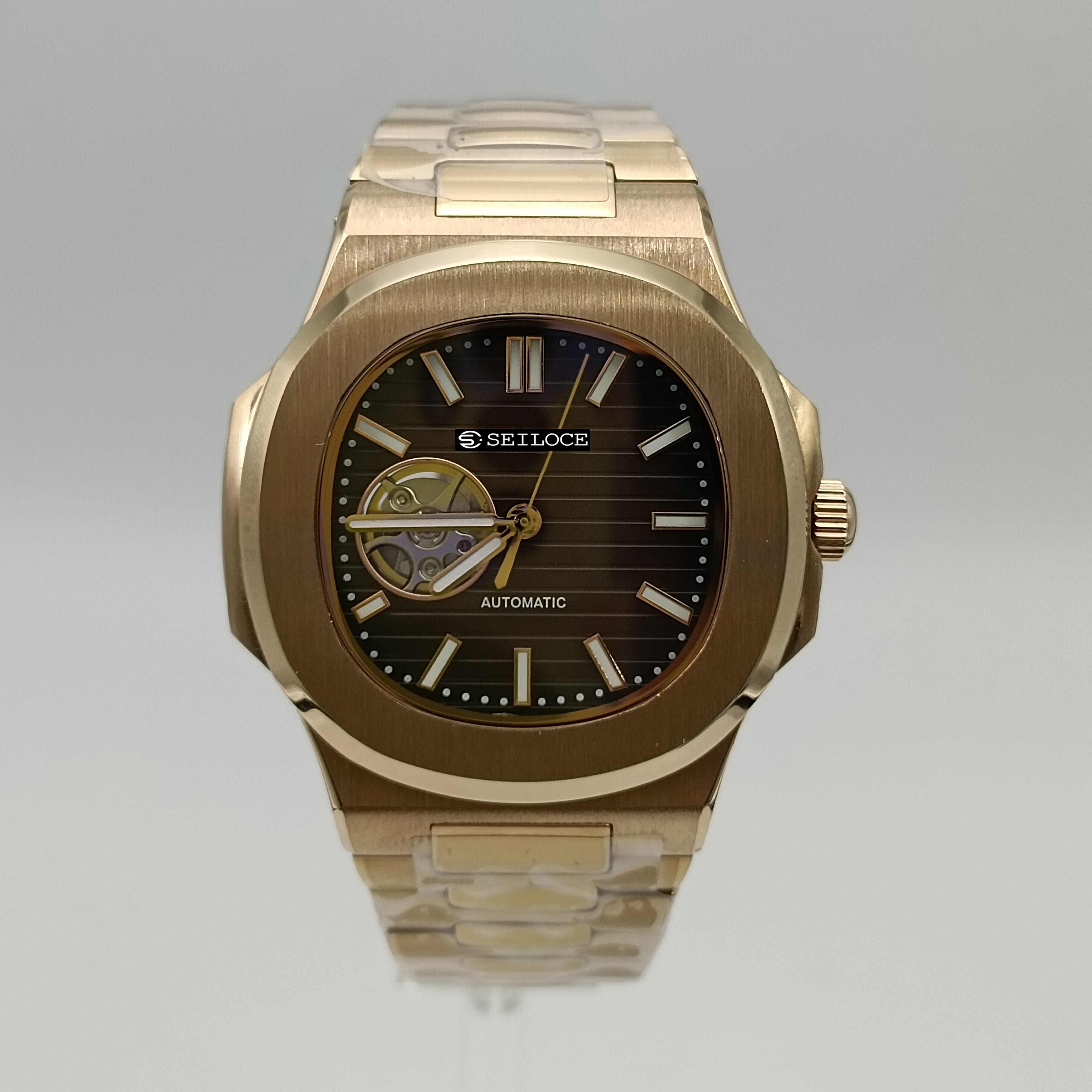 ตัวเรือนโรสโกลด์+หน้าปัดสีน้ำตาล