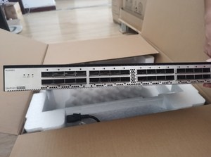 S5700-28P-PWR-LI-AC 24 10/100/1000Base-T Ethernet-Ports, 4 Gigabit SFP,PoE +, S5700 Serie Layer 2 Ethernet Stack able Switch