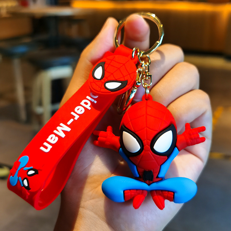 Bon et mauvais Spider-Man-rouge