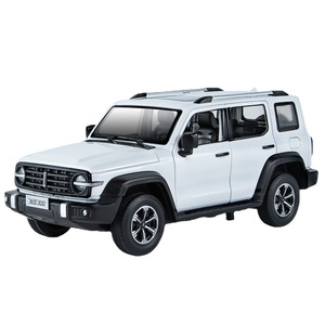 Stokta hatıra metal koleksiyonu yeşil kırmızı beyaz ses işık sürtünme oyuncak araç 1:24 tankı 300 araba modeli döküm oyuncak - Product Image 1