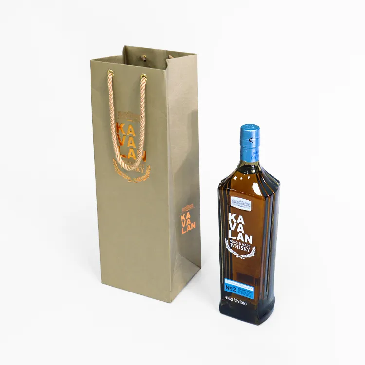 Fornitore all'ingrosso eco-friendly in cartone sacchetto regalo di vino Logo personalizzato di alta qualità vino singolo confezione da 1 sacchetto di carta per confezionamento di whisky