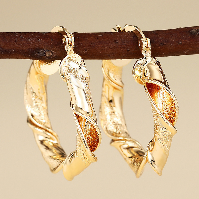 E4422 yellow gold