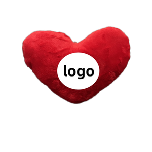 หมอนกำมะหยี่สีแดงลาย Love ปรับแต่งโลโก้ได้สำหรับทุกเพศโพลีเอสเตอร์และผ้าฝ้ายนุ่มสำหรับครอบครัวและปาร์ตี้ - Product Image 1