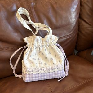 Vintage-style Small-batch Designed <strong>Bags</strong> with a High-quality Feel for Early Spring. - Product Image 1