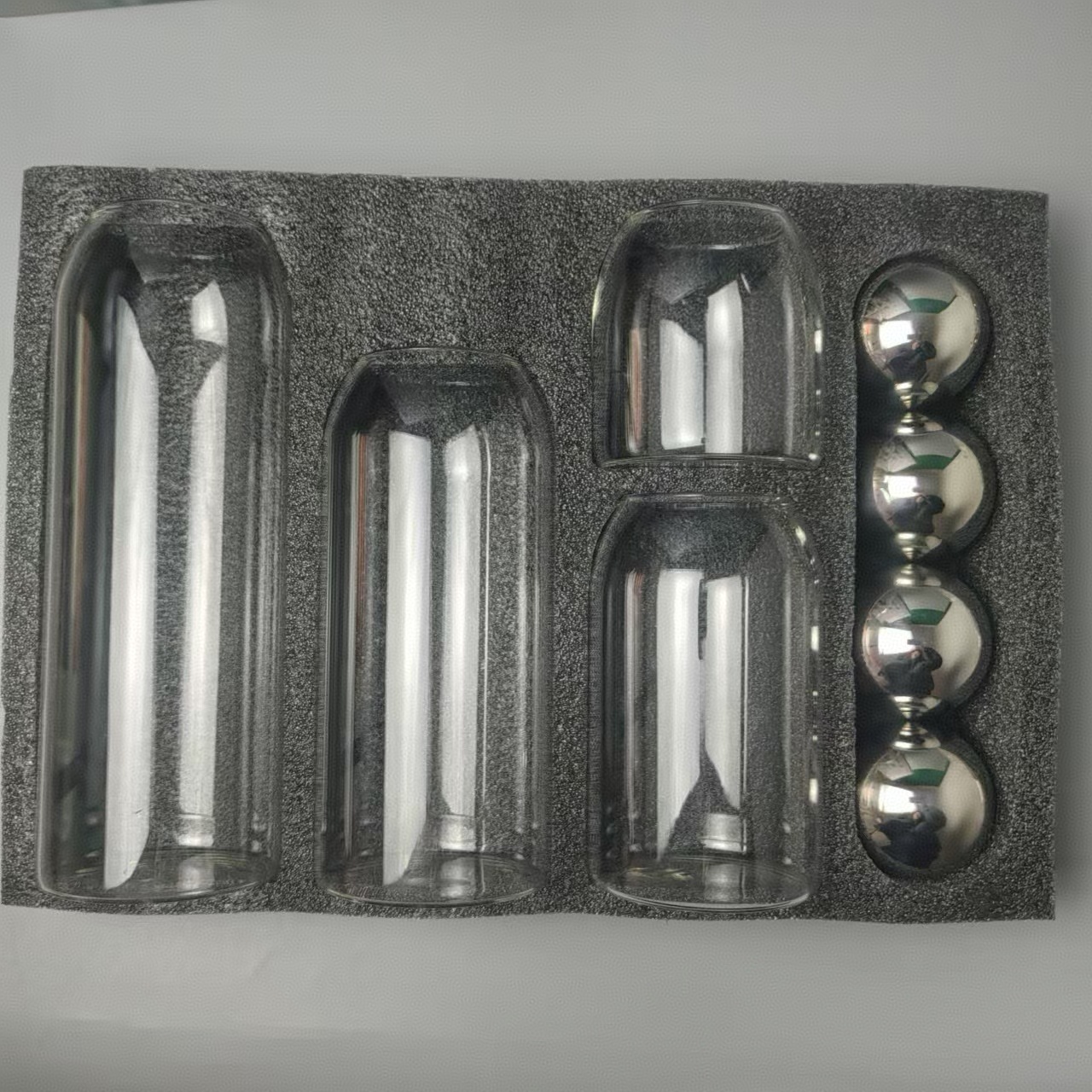 Ensemble de 4 pièces - Boule argentée