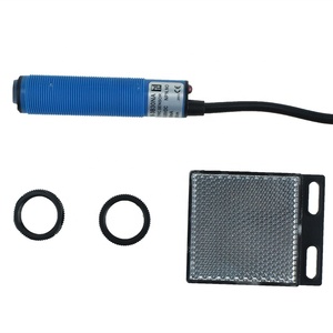 G18-3B30NA tres línea DC NPN NO salida de sensor fotoeléctrico interruptor con reflector