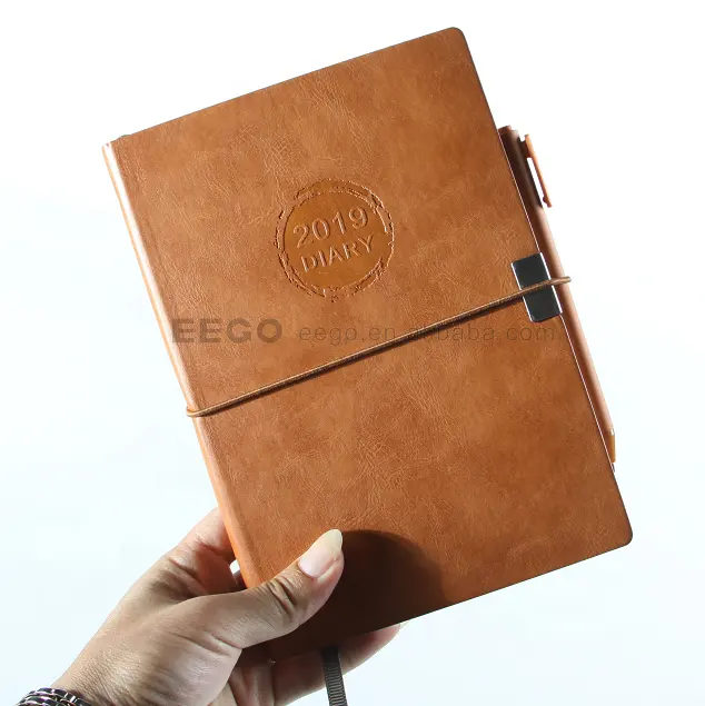 Cuaderno de cuero OEM, diarios encuadernados de cuero, planificador económico A6 sin fecha, calendario A5, libro de cuero Vintage hecho a mano rústico, 300 Uds.