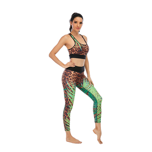 Mới được Phát Hành Phong Cách Yoga Bộ Chặt Chẽ Phù Hợp Mông Nâng Yoga Quần Và Không Tay Chéo Đào Tạo Yoga Top - Product Image 2