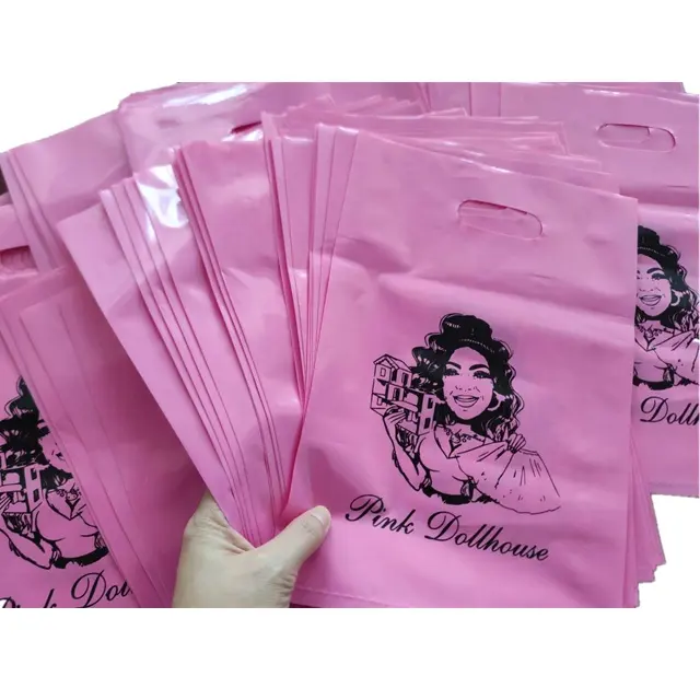 カスタム印刷ロゴ低MOQブティックショッピングバッグリップグロスまつげ包装ボックスDカットハンドルビニール袋