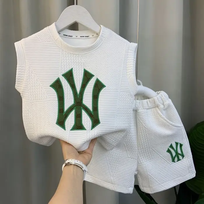 2024 Summer Internet Celebrity Kids Vest Set New Baby Thin Handsome Two Piece Children's Clothing Set for Boys and Girls