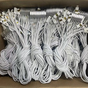 20W PD磁気ワイヤレス充電器USB-C高速充電ドック付きワイヤレス充電パッドiPhone 12/13/14/15/16用 - Product Image 2