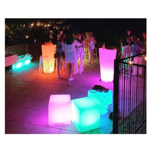 夜のLEDキューブRgb40x40x40を照らす装飾ライト