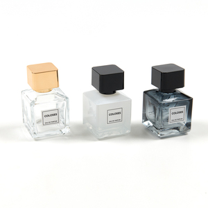 ファインアトマイザークリスタル香水ボトル: 50ml入り正方形のガラスボトルファンシーふた付き70ml - Product Image 1