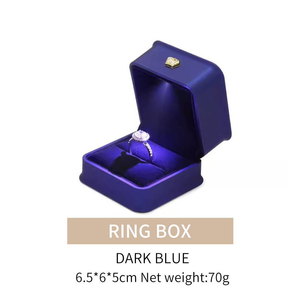 กล่องใส่แหวน สีน้ำเงินเข้ม