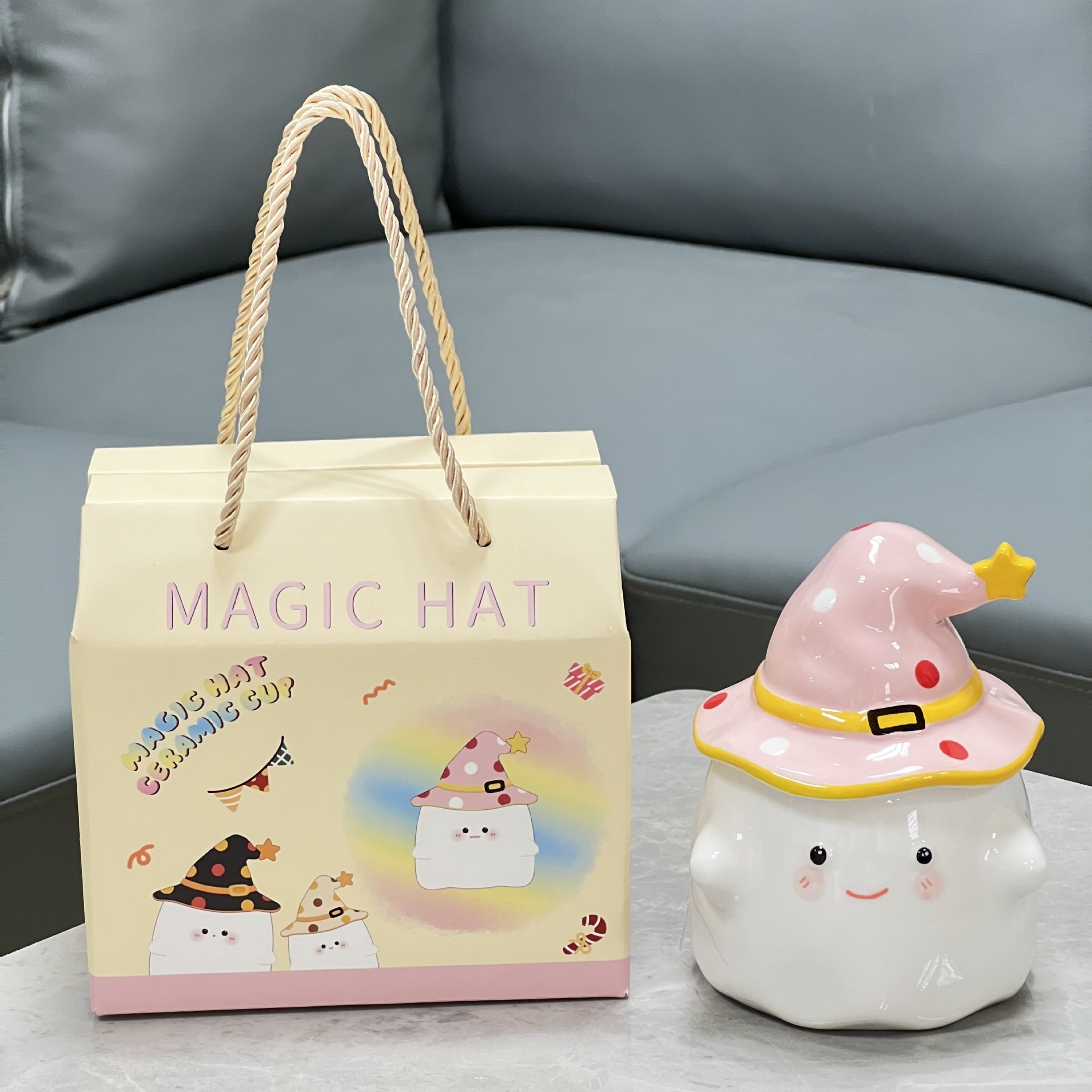 Caja de regalo pequeña con tapa de vaso de fiesta mágica rosa