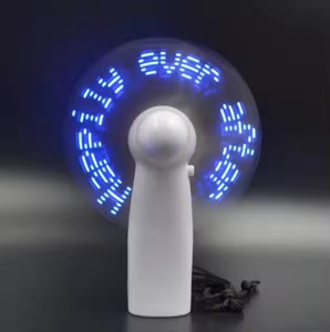 Nuevo Mini portátil práctico Led mensaje personalizado batería ventilador potente ventilador fiesta Favor Led brillo luz mensaje ventilador - Product Image 5