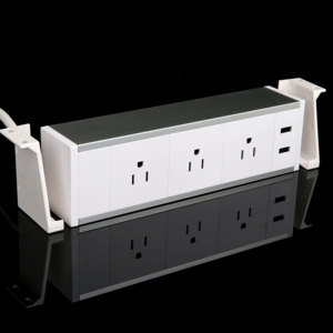 Tira de escritorio de EE. UU. Debajo de los enchufes ocultos del borde de la mesa con 3 salidas y salida de tira de alimentación de montaje USBA + C - Product Image 1