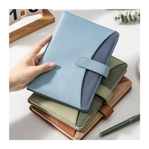 Impresión personalizada más nuevo Cahiers diario con almacenamiento de archivos bolsillo botón a presión Diseño doble capa cuero cuaderno A5 para oficina - Product Image 1