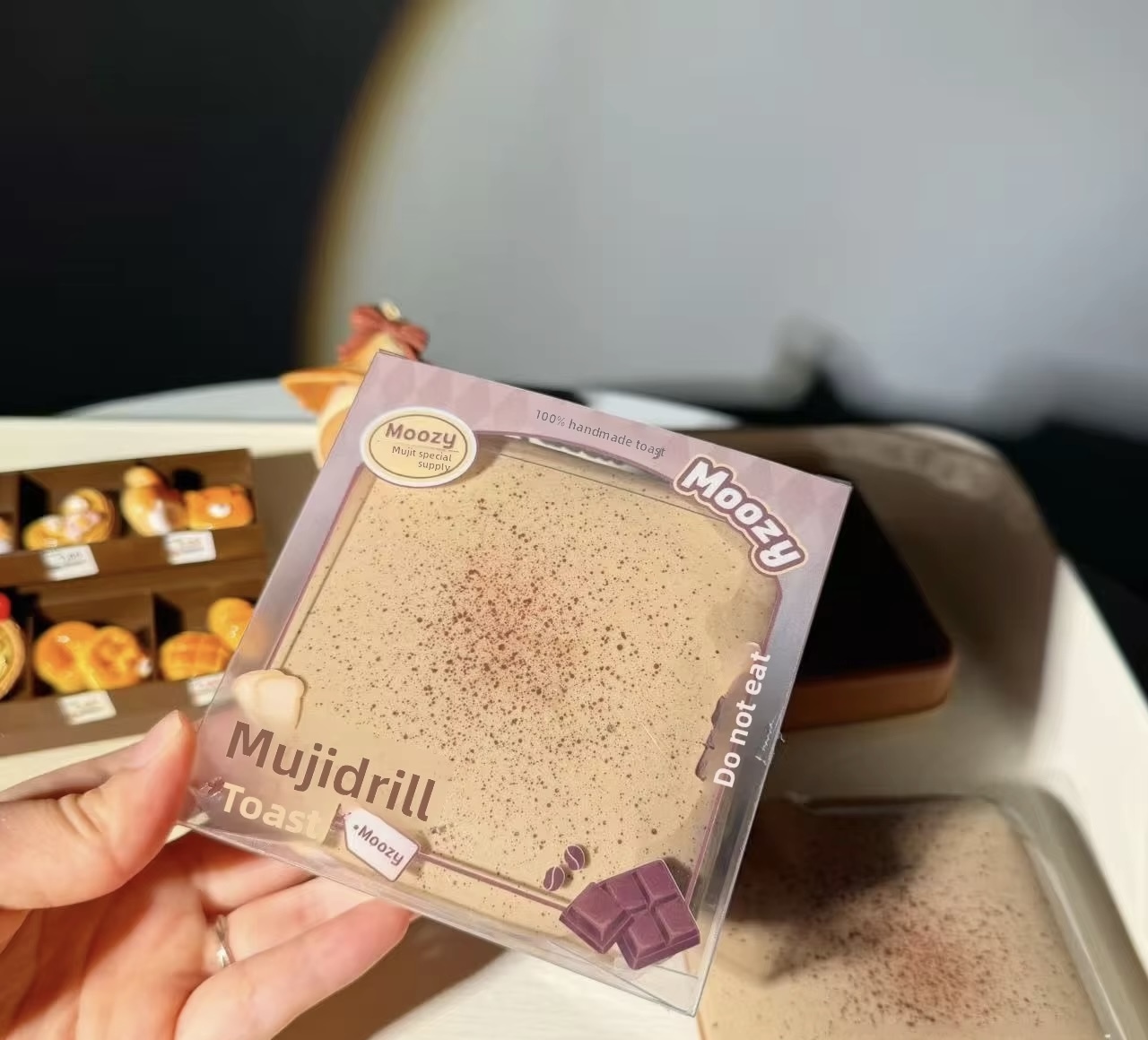 Thé au lait moyen latte collant toast-fin