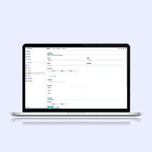 Ежедневная система разработки программного обеспечения для отчета о позиционировании командной работы после продажи главного настольного приложения