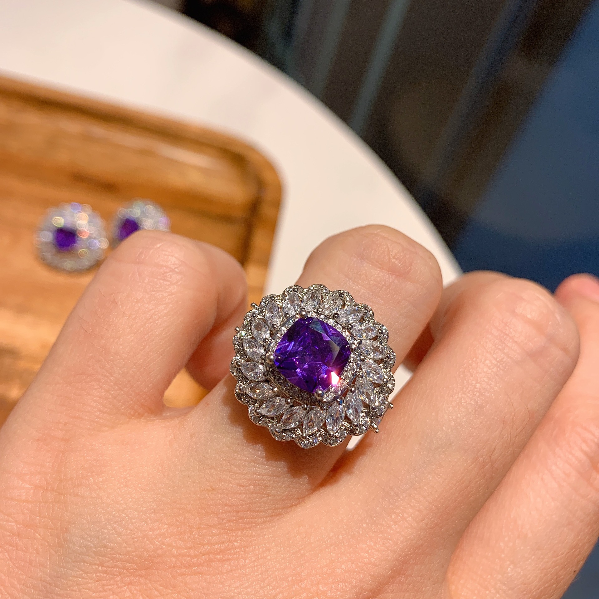 Bague bleu violet