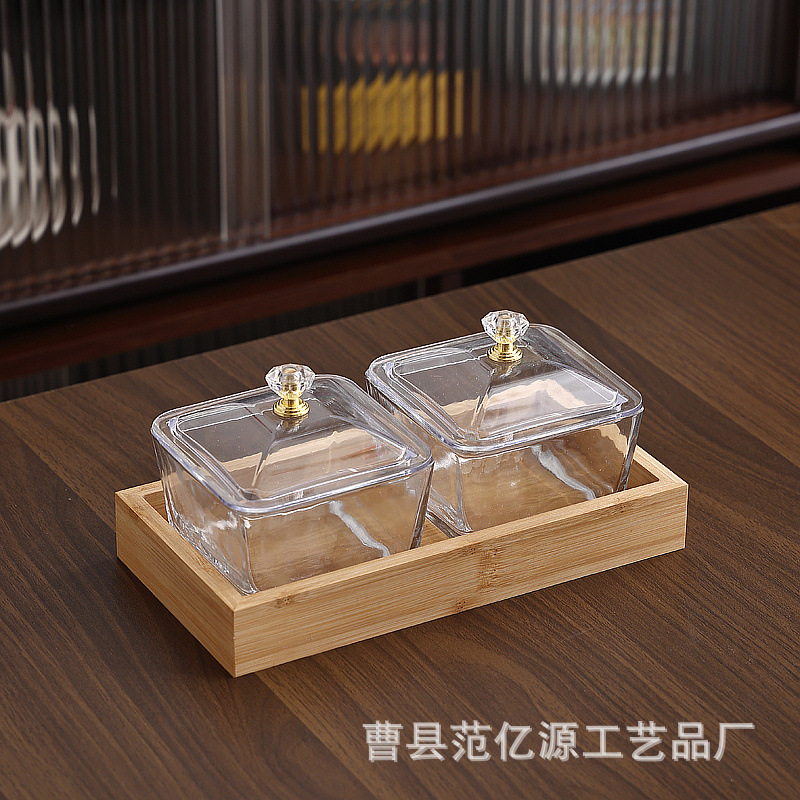 2 bamboo compartments with transparent lid