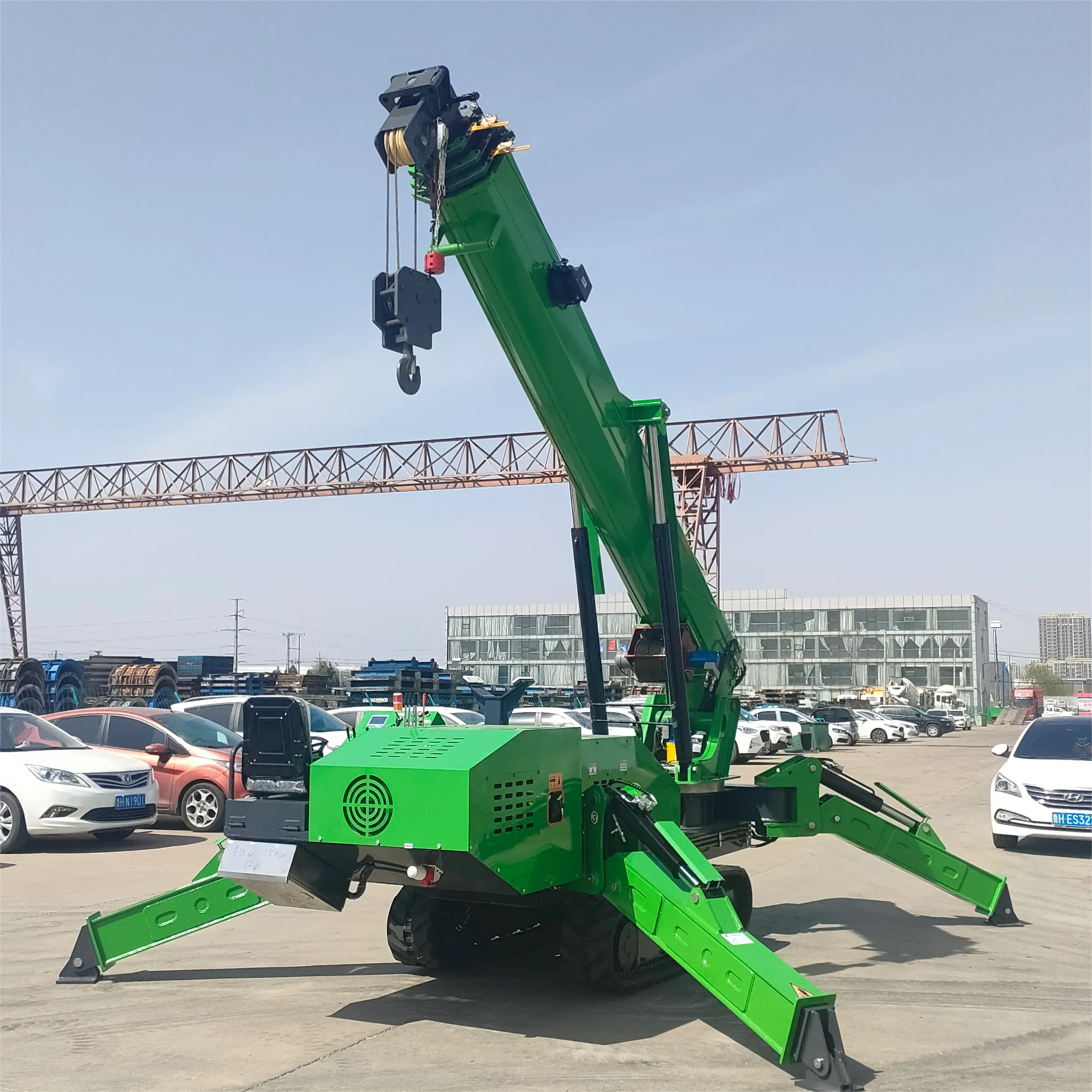 Mini grue sur chenilles télécommandée personnalisée en Chine grue araignée de 5 tonnes moteur diesel EPA levage de 16m