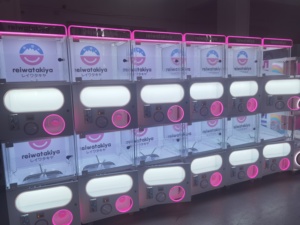 Машина WANGERBAO Gashapon от производителя, изготовитель таможенных капсул, игрушечный торговый двухпалубный автомат Gacha, торговый автомат Gachapon - Product Image 2