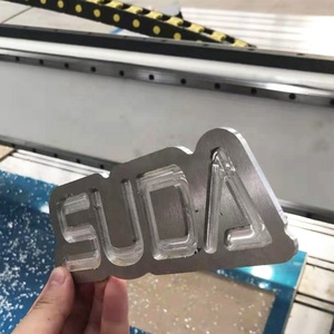 FAMOSA SUDA MARCA HEAVY DUTY 1325 CNC incisore di CAMBIO UTENSILE AUTOMATICO ROUTER di CNC - Product Image 4