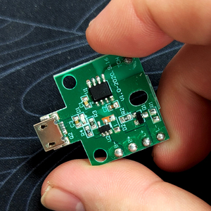 Entwicklung des LED-Touch-Programms unendlich dimmbare Einzel tastatur mit drei Tastaturen