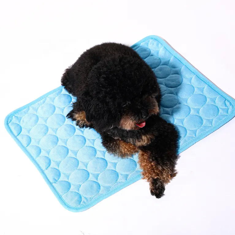 Охлаждающий коврик для собак, водонепроницаемый охлаждающий коврик из дышащего материала, подходит для жарких летних дней