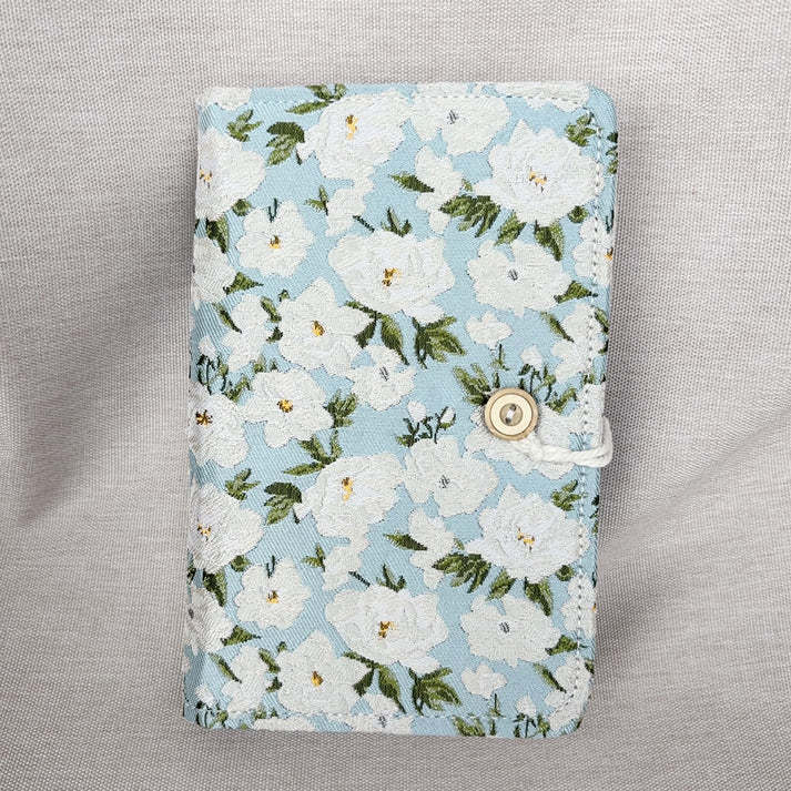 #08 bleu fleur blanche