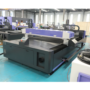 金属および非金属レーザー切断機4x3フィット2kwレーザー切断機CO2レーザーカッター付き - Product Image 4