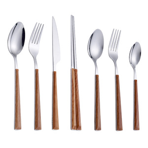 Nachhaltige Edelstahl Löffel und Gabel Set Bulk Holz muster Griff Besteck Besteck für Party Dinner Servieren