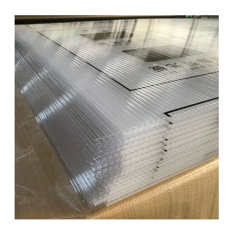 Transparente Unterstützung durchsichtiges Polycarbonat gerauchtete Mehrwandige Zwillingswand-Kunststoff-Dachplatte hohle Gewächshausplatten Polycarbonat