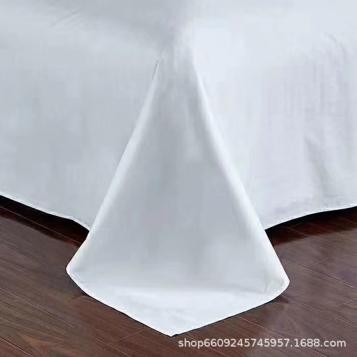 Il letto da 1,0 metro si estende per 160x240 cm.