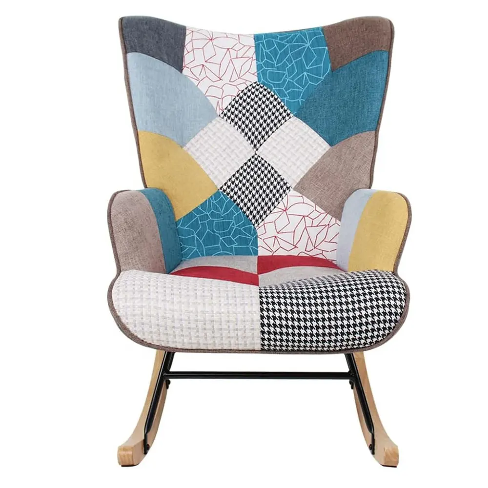 Fauteuil patchwork coloré Base en bois massif Chaises à bascule en tissu du milieu du siècle avec pieds en bois