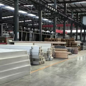 室内装饰木纹铝假挡板天花板条线性材料金属铝瓦拉伸天花板 - Product Image 4