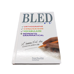 หนังสือปกแข็งไวยากรณ์ฉบับภาษาฝรั่งเศสพิมพ์สีเต็มรูปแบบหนังสือที่ผลิตตามสั่งจากโรงงาน
