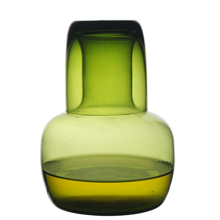 Nordic Creative Modern Handmade  High Quality Green Light Glass & Crystal  Glass Vases