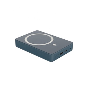 Banco de energía portátil con cargador inalámbrico magnético de 8000mAh con salida de entrada de y carga inalámbrica rápida de 10W - Product Image 1