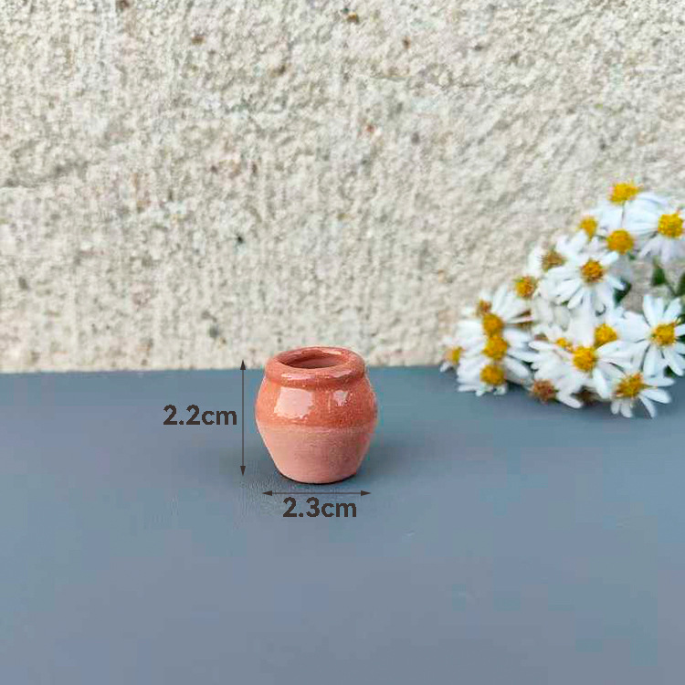 Argile rouge (un aimant a été attaché)